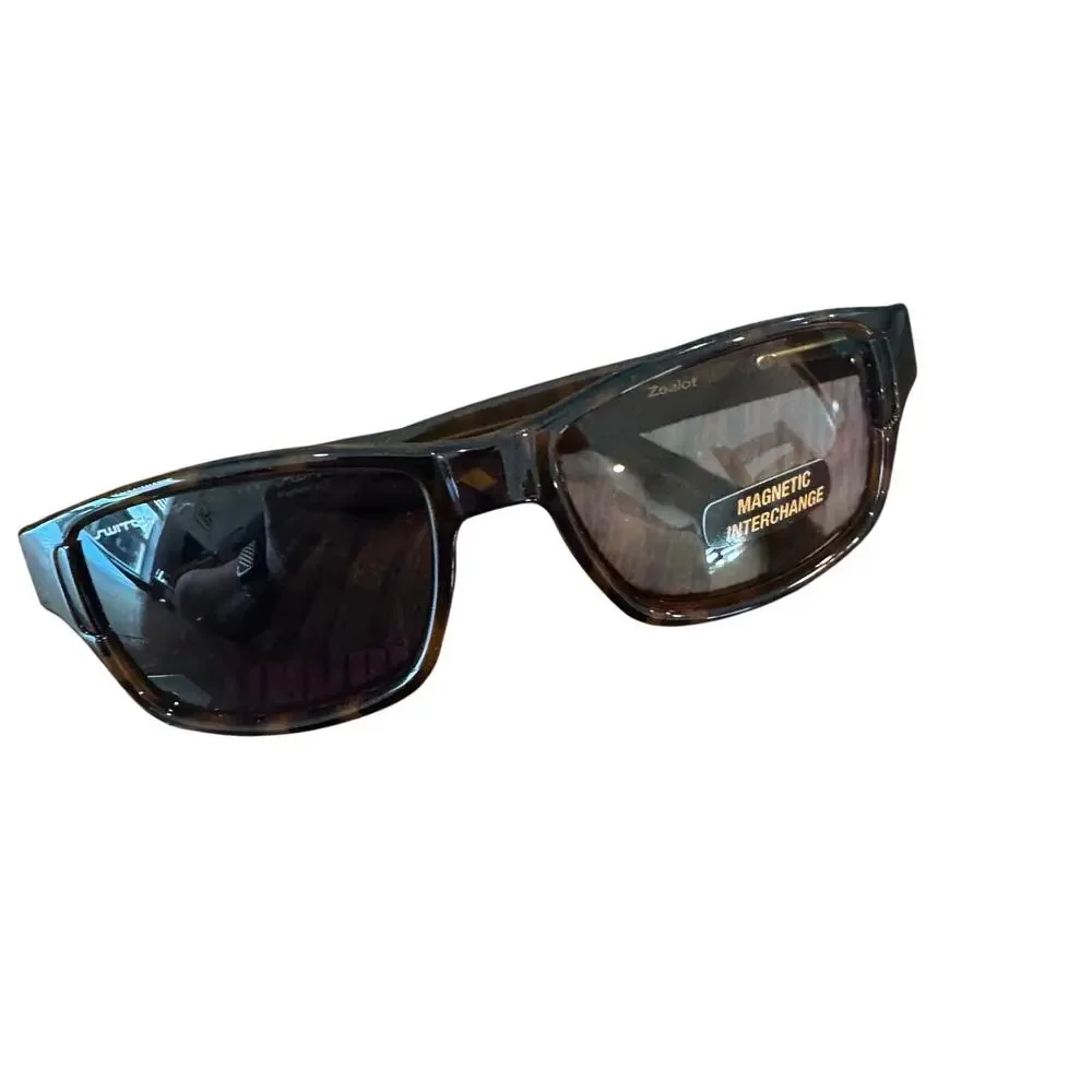 NWOT Switch Sunglasses Zealot in turtoise